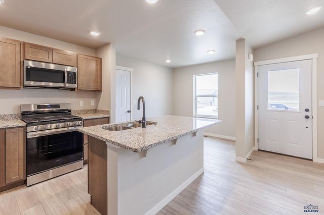 333 N VALLEY DR, Rapid City, SD 57703