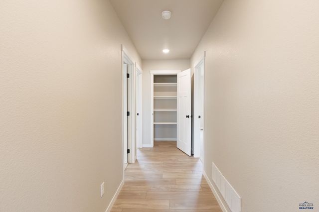 333 N VALLEY DR, Rapid City, SD 57703