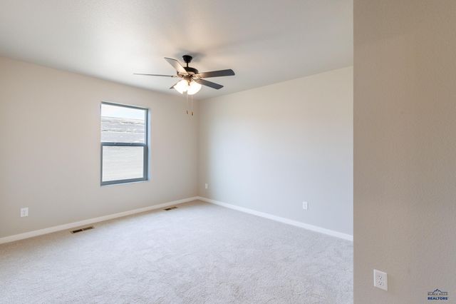 333 N VALLEY DR, Rapid City, SD 57703