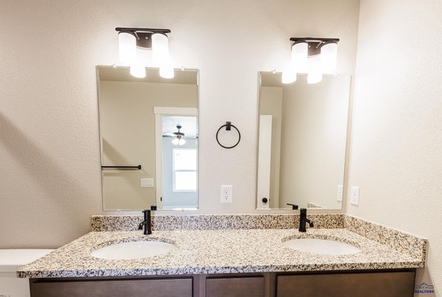 333 N VALLEY DR, Rapid City, SD 57703