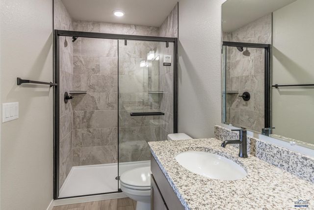 333 N VALLEY DR, Rapid City, SD 57703