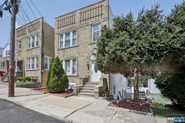 9021 Smith Avenue 2, North Bergen, NJ 07047