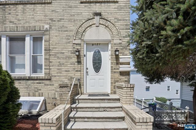 9021 Smith Avenue 2, North Bergen, NJ 07047