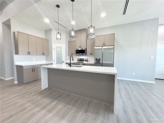 905 Durango Drive, Mission, TX 78574