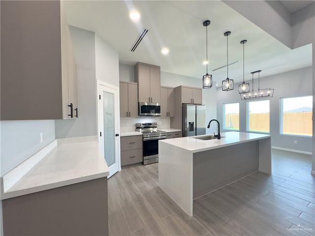 905 Durango Drive, Mission, TX 78574