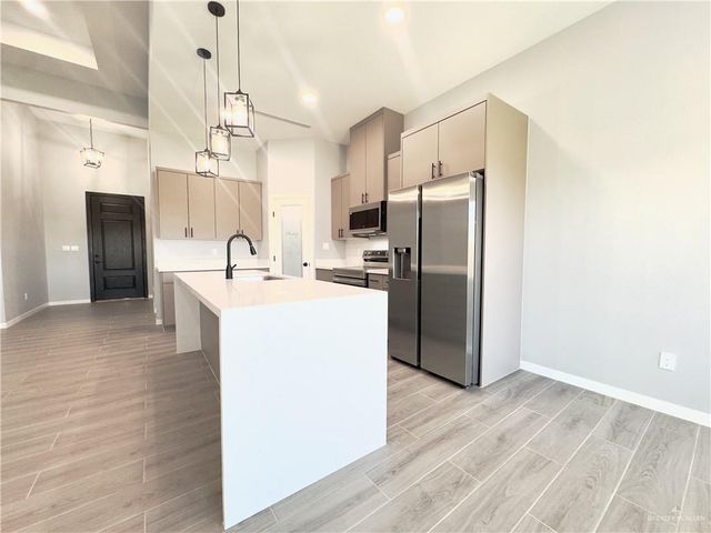905 Durango Drive, Mission, TX 78574