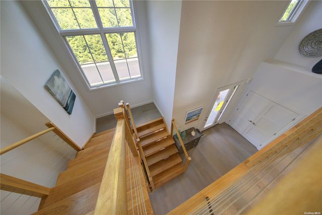 2 Crystal Mews Lane, East Hampton, NY 11937