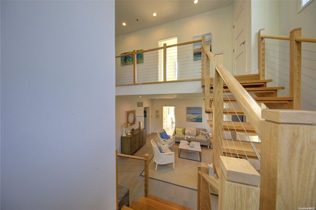 2 Crystal Mews Lane, East Hampton, NY 11937