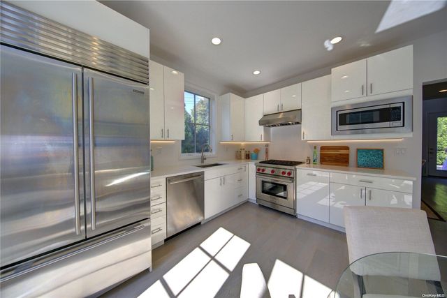 2 Crystal Mews Lane, East Hampton, NY 11937
