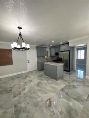 4050 NW 135th St # 16-2 # Opa-Lock, Opa Locka, FL 33054