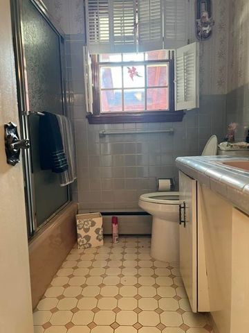 1033 North Main Street, Allentown City, PA 18014