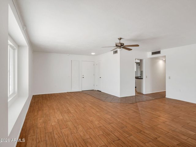 11070 W PLEASANT VALLEY Road, Sun City, AZ 85351