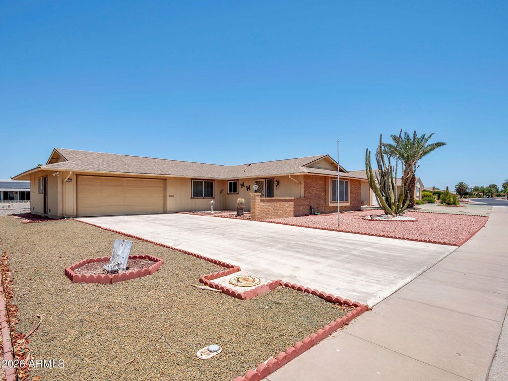 11070 W PLEASANT VALLEY Road, Sun City, AZ 85351