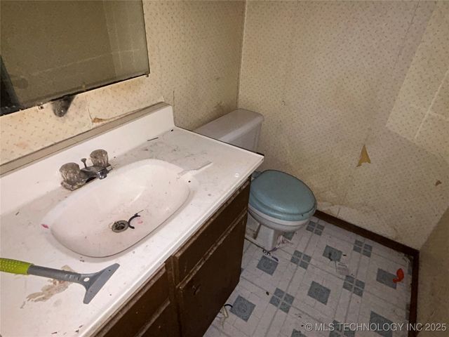 1103 W 20th Street, Claremore, OK 74017