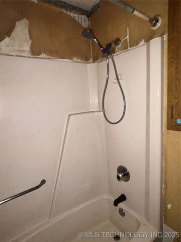 1103 W 20th Street, Claremore, OK 74017