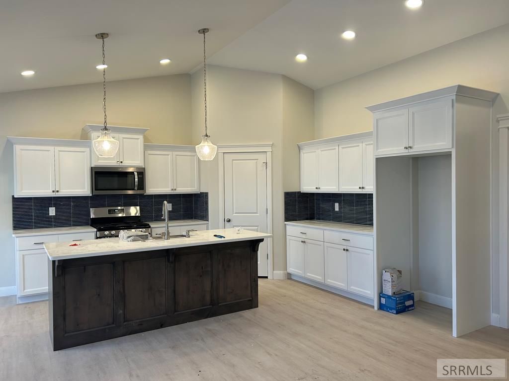 Image 2 of property listing at 1373 Stone Drive, Rexburg, ID 83440