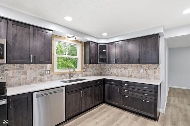 11357 Wood Creek Drive, Carmel, IN 46033