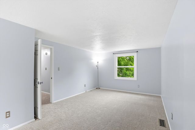 11357 Wood Creek Drive, Carmel, IN 46033