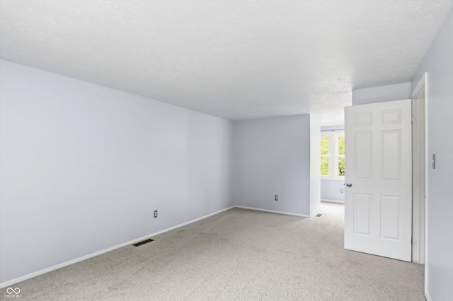 11357 Wood Creek Drive, Carmel, IN 46033