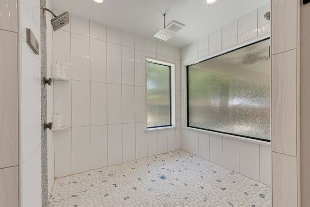 1108 N Lakeshore Drive, Rockwall, TX 75087