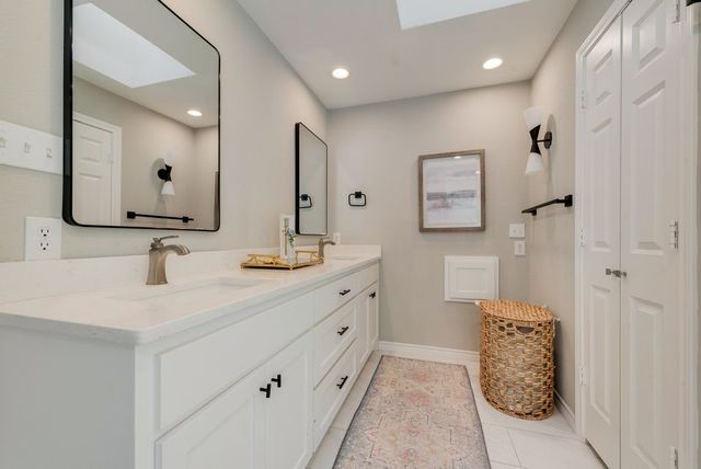1108 N Lakeshore Drive, Rockwall, TX 75087