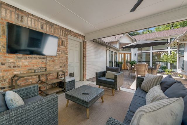 1108 N Lakeshore Drive, Rockwall, TX 75087