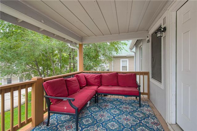 114 S Myrtle Avenue, Excelsior Springs, MO 64024