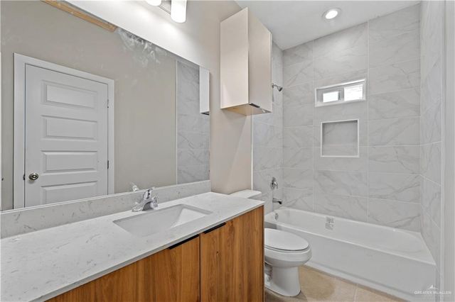 307 W Campeche Street 4, Alton, TX 78573