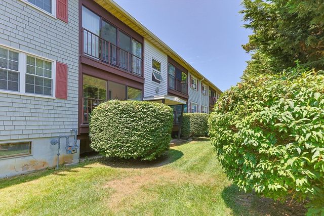 12 Candlewood Ln 1-7, Dennis, MA 02639