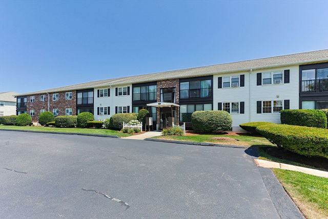 12 Candlewood Ln 1-7, Dennis, MA 02639