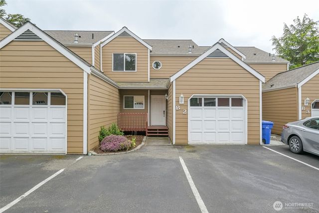 1250 SW Heller Street #B2, Oak Harbor, WA 98277