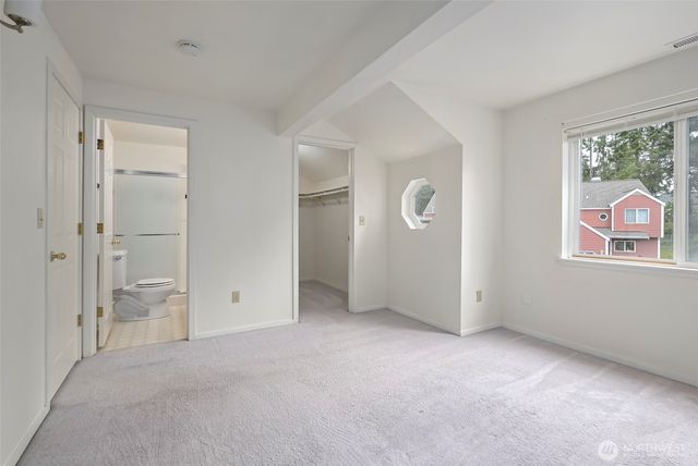1250 SW Heller Street #B2, Oak Harbor, WA 98277