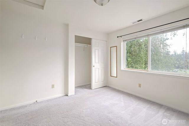 1250 SW Heller Street #B2, Oak Harbor, WA 98277