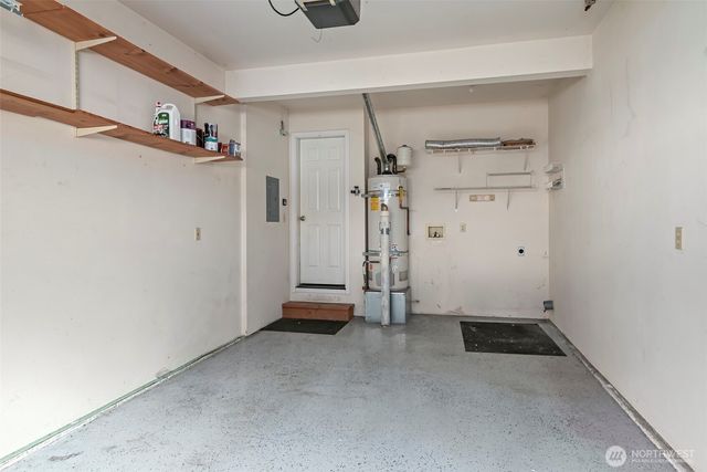 1250 SW Heller Street #B2, Oak Harbor, WA 98277