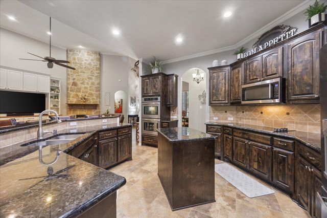 18 Dancing Waters, Mclendon Chisholm, TX 75032