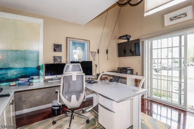 11 Borelle Sq, Sayreville Boro, NJ 08859