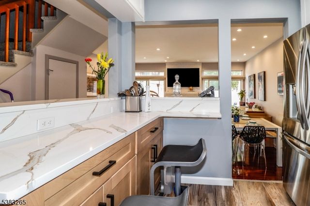 11 Borelle Sq, Sayreville Boro, NJ 08859