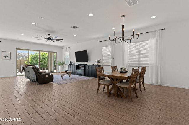 18951 W SHAW BUTTE Drive, Surprise, AZ 85388