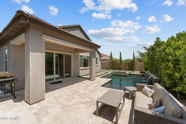18951 W SHAW BUTTE Drive, Surprise, AZ 85388