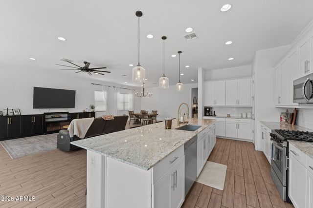 18951 W SHAW BUTTE Drive, Surprise, AZ 85388