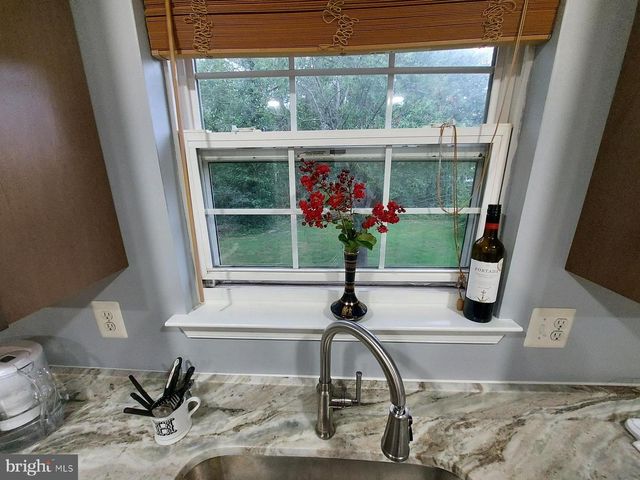8904 BALLARD LN, Clinton, MD 20735