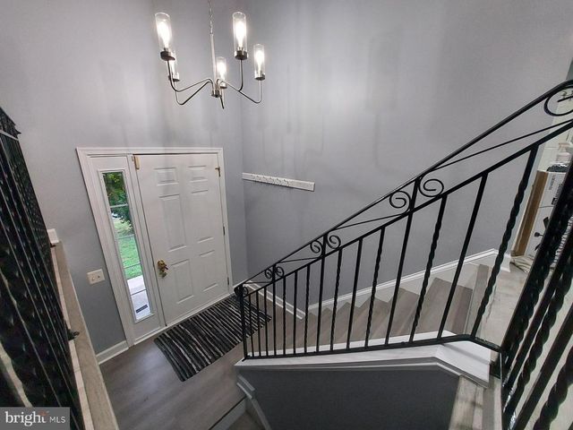 8904 BALLARD LN, Clinton, MD 20735