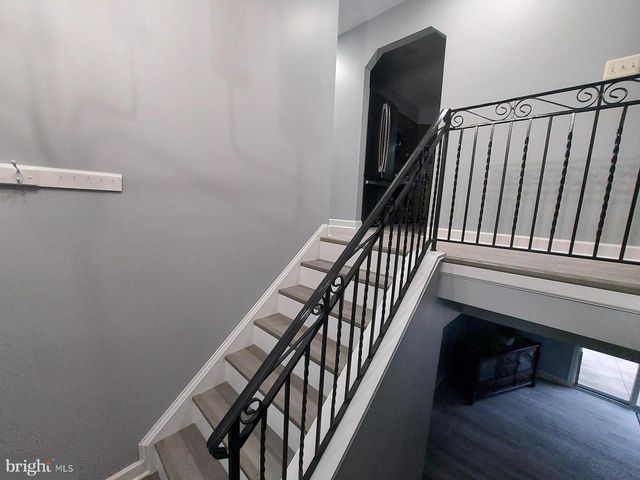 8904 BALLARD LN, Clinton, MD 20735