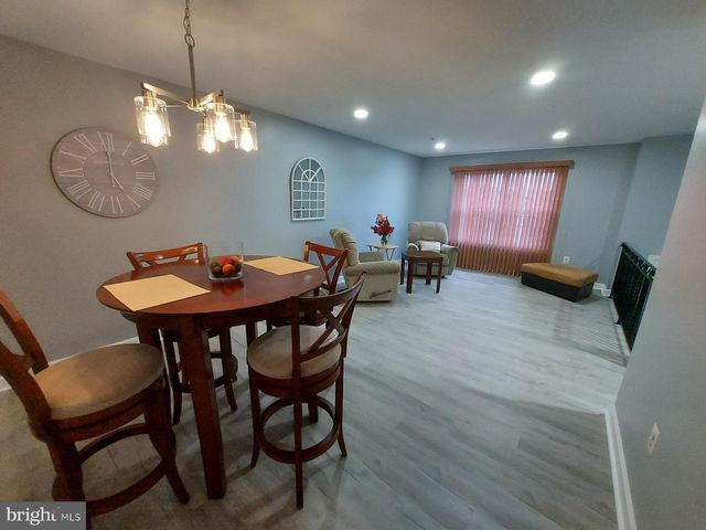 8904 BALLARD LN, Clinton, MD 20735