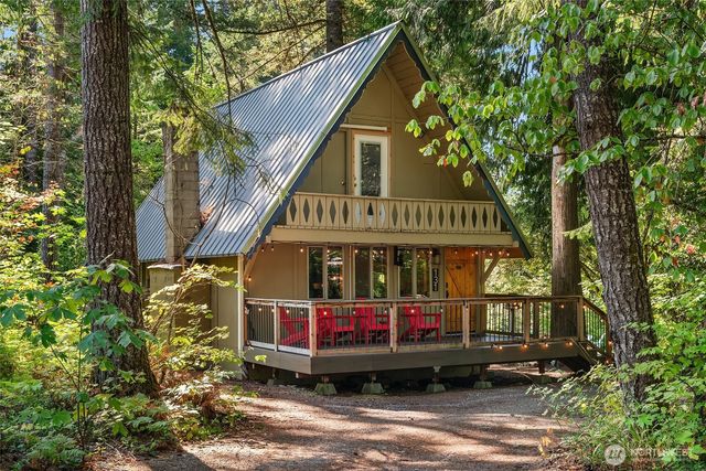 131 Timberline Drive W, Packwood, WA 98361