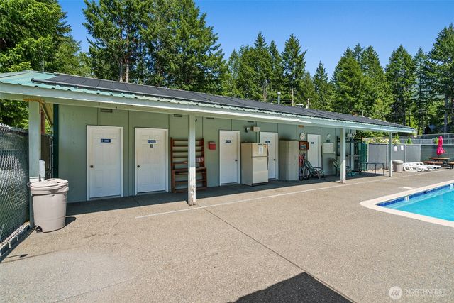 131 Timberline Drive W, Packwood, WA 98361