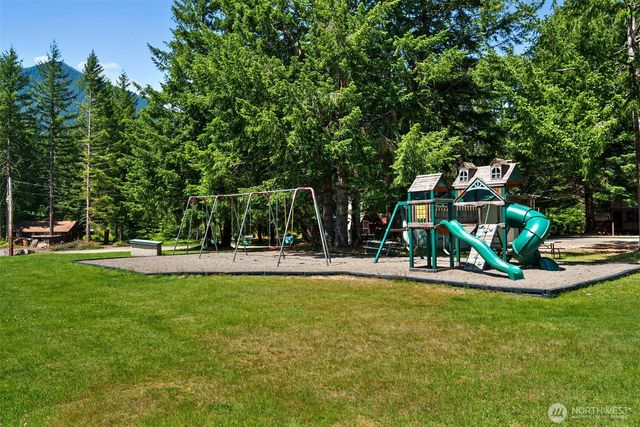 131 Timberline Drive W, Packwood, WA 98361