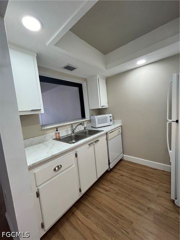 3704 Broadway 100, Fort Myers, FL 33901