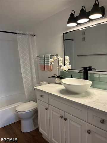 3704 Broadway 100, Fort Myers, FL 33901