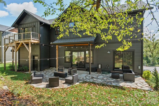 55 Acona Lane, Asheville, NC 28803
